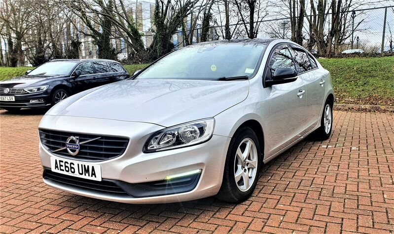 View VOLVO S60 D2 BUSINESS EDITION